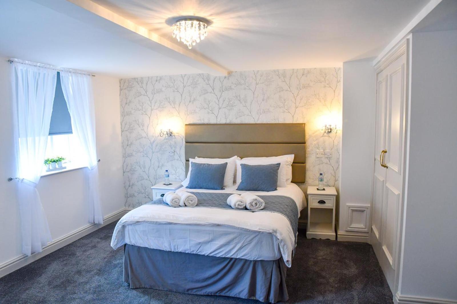Whiston Hall Habitación foto